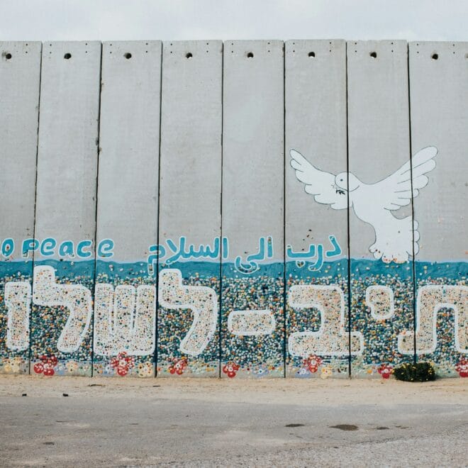 Desafios Globais: O Papel Cristão na Busca pela Paz e Justiça