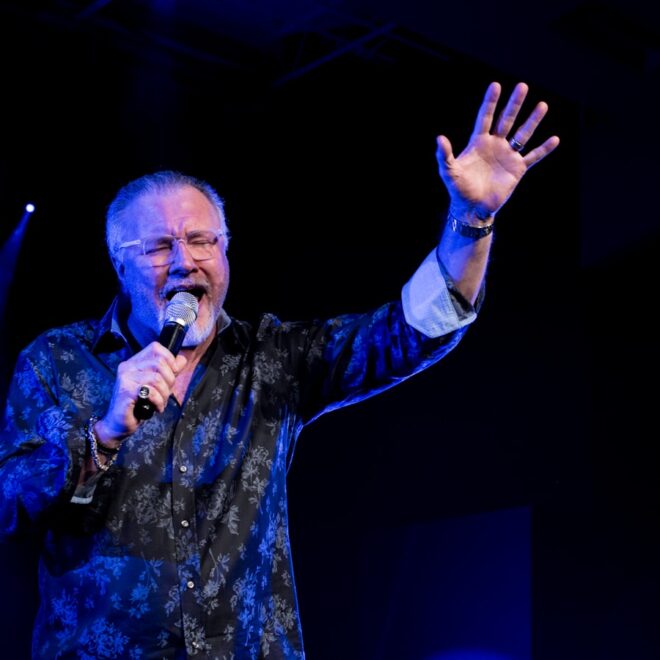 [1 Timóteo 1-3] Liderança e Comunidade em Cristo